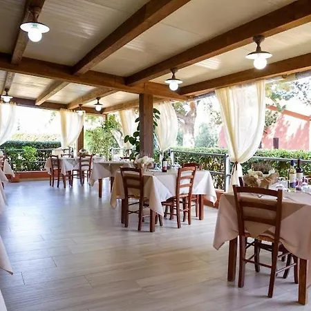 Fusini Farm stay *