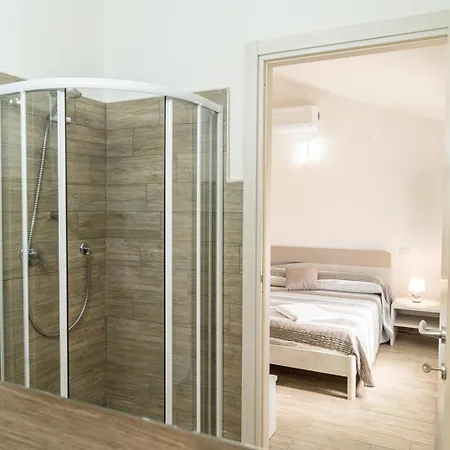 Fusini Farm stay *
