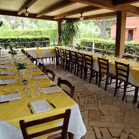 Fusini Farm stay *